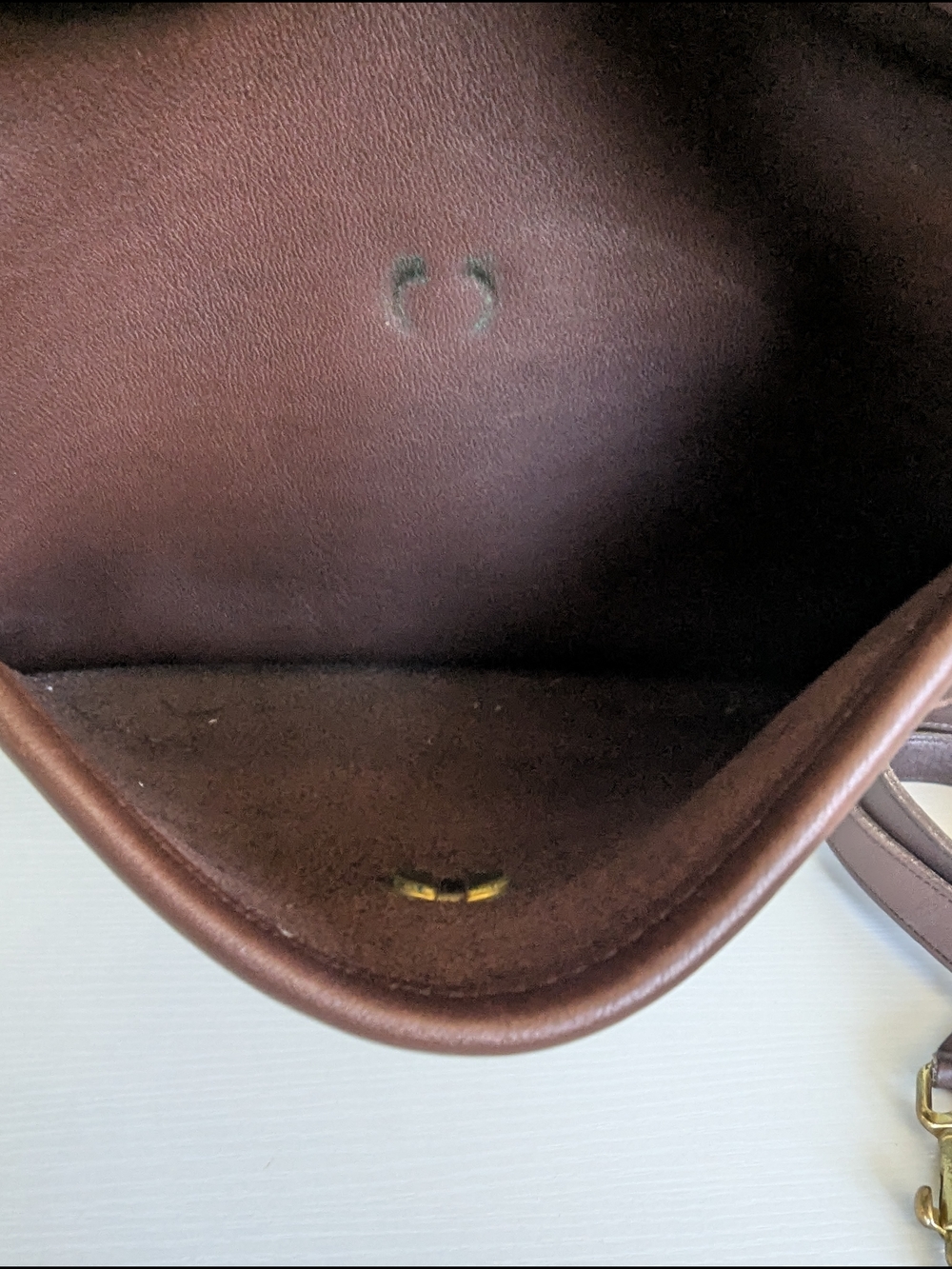 Vintage Coach Court Bag (style number 9870), - Picture 12 of 15